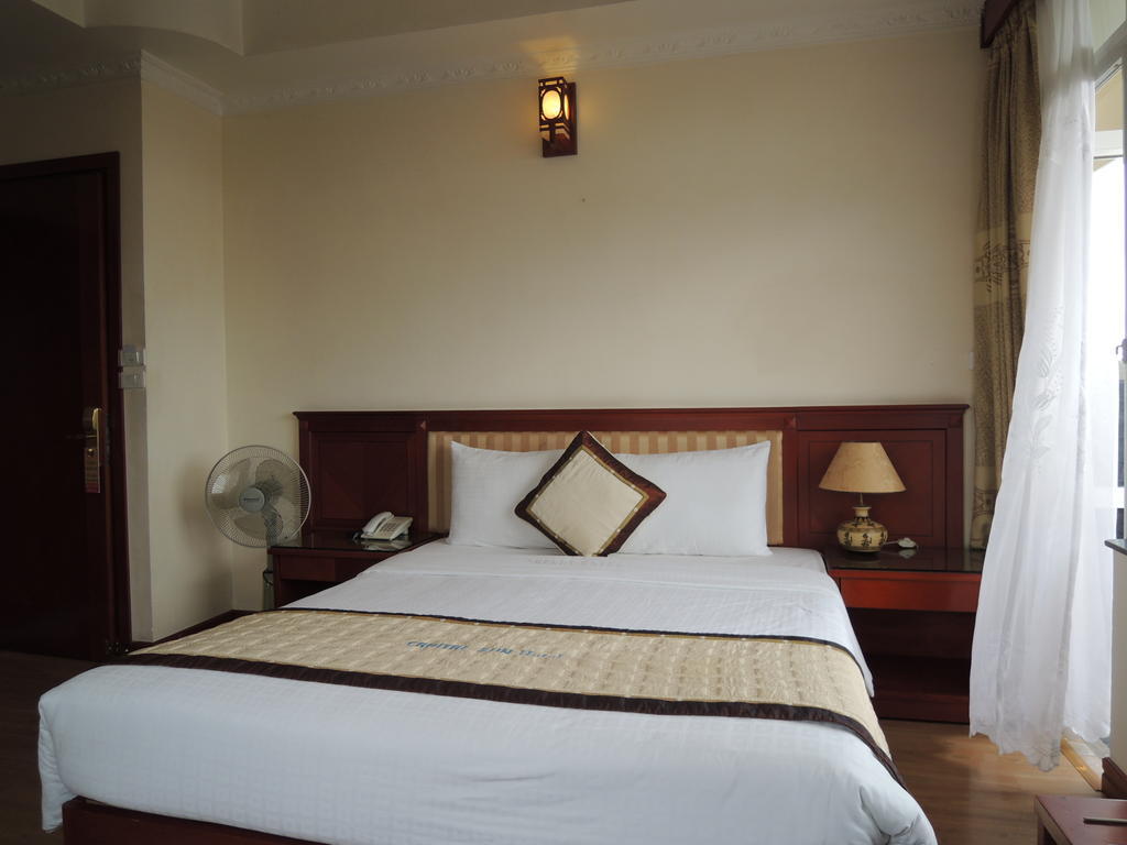 Satel Hotel Hanoi Zimmer foto